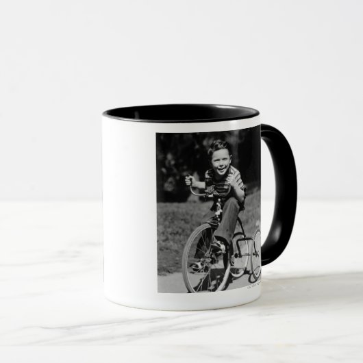 Jungen-Reitdreirad Tasse (VorderseiteRechts)