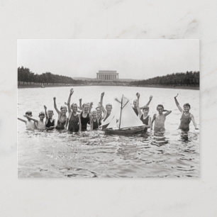 Jungen schwimmen, 1926 postkarte