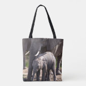 Junger afrikanischer Elefant mit Baby Tasche (Rückseite)