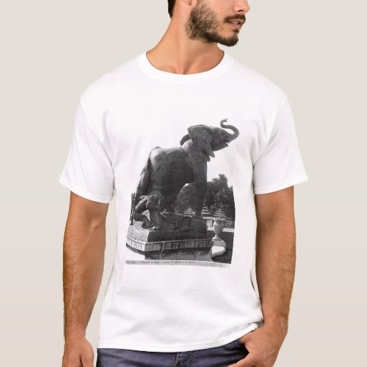 Junger Elefant gefangen in einer Falle T-Shirt (Vorderseite)