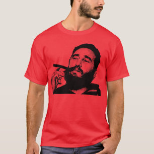 Junger Fidel mit einem Zigarren-T - Shirt