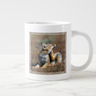 Junger Grauer Fuchs im Torres-Del-Paine-Nationalpa Jumbo-Tasse