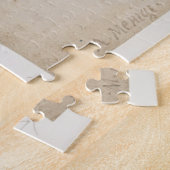 Junger Mann erhebt sich, hält die Frau bewusstlos Puzzle (Seite)