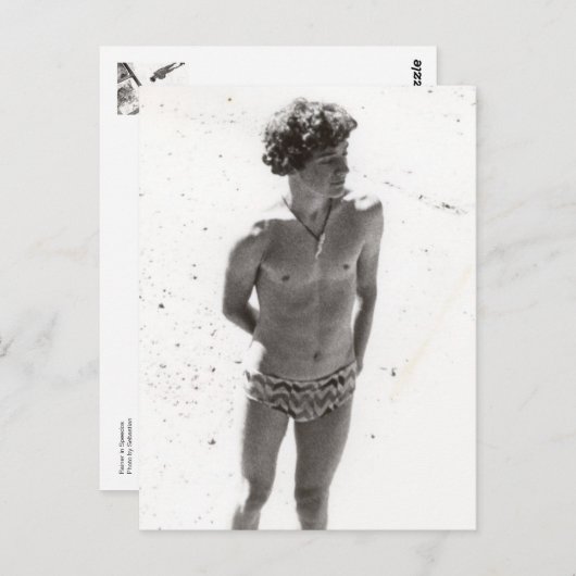 Junger Mann in Speedos Postkarte (Vorne/Hinten)