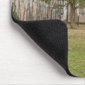 Junger Mönch und Gebetsfahnen Mousepad (Ecke)
