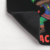 Junger schwarzer König Dabbing Krone Dashiki Kente Mousepad (Ecke)