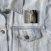 Jungfrau und Kind, bekannt als Notre Damede Paris Button (Beispiel)