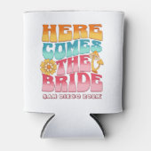 Junggeselinnen-Abschied Groovy Retro Wavy Text Bri Dosenkühler (Vorderseite)