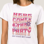Junggeselinnen-Abschied hier kommt der Party Groov T-Shirt<br><div class="desc">Lassen Sie sich mit diesem atemberaubenden Junggeselinnen-Abschied personalisierten T - Shirt einen Blick auf Ihren bevorstehenden Junggeselinnen-Abschied werfen. Ob Sie einen Badeurlaub, einen Mädchenurlaub oder einen Junggeselinnen-Abschied der besten Freunde verbringen möchten, diese T - Shirt sind die perfekte Ergänzung zu Ihrem unvergesslichen Aufenthalt. Fügen Sie Ihrem Junggeselinnen-Abschied eine persönliche Touch...</div>
