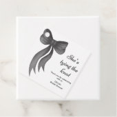 Junggesellinnenabschied mit schwarzer Schleife - S Geschenkanhänger (Beispiel)