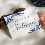 Junggesellinnenabschiede. Blumenschrift Einladungspostkarte<br><div class="desc">Elegantes Aquarellblau-Blumenschrift "Werden Sie meine Brautjungfrau?" Karte.</div>