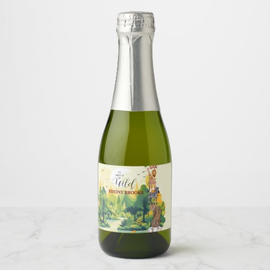 Jungle Safari "It's About To Get Wild" Baby Shower Schaumweinetikett (Vorderseite)