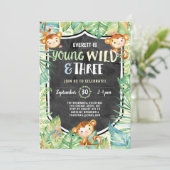Jungle Young Wild und Three Birthday Party Einladung (Stehend Vorderseite)