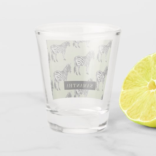 Jungle Zebra Wild Pattern & Personalized Name Schnapsglas (Rückseite)