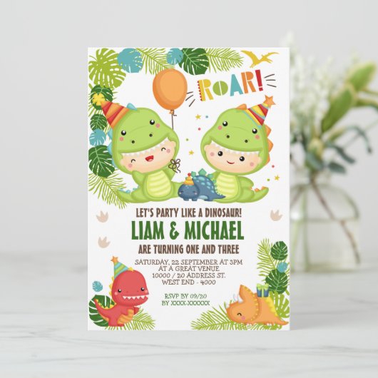 Jungs Dinosaurier-Gemeinsame Einladung zum Geburts (Stehend Vorderseite)