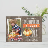 Jungs kleines Pumpkin-Foto1. Geburtstag Einladung (Stehend Vorderseite)