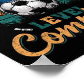 Jüngstes Fußball-Mädchen der zweiten Klasse Poster (Ecke)