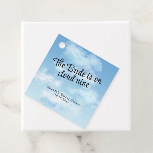 Jungverliebte Braut im siebten Himmel: Junggeselli Geschenkanhänger (Beispiel)