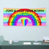 Juni ist LGBT Pride Monat Schaltfläche Banner (Messe)