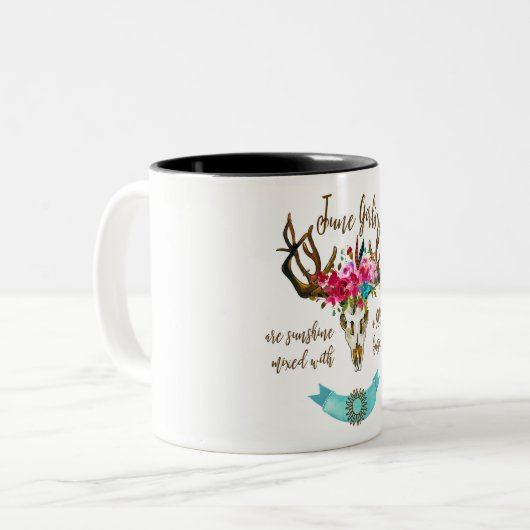 Juni Mädchen sind Sonnenschein. Boho Skull Bohemis Zweifarbige Tasse (Vorderseite Links)
