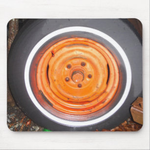 Junkyard Vintag Wheel, orange schwarz und weiß Mousepad