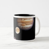 Jupiter und seine Monde Zweifarbige Tasse (VorderseiteRechts)