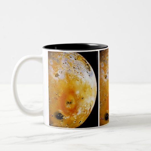 Jupitermond Io Zweifarbige Tasse (Links)