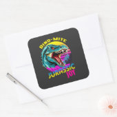 Jurassic Joy: Dancing Dinosaurier Quadratischer Aufkleber (Umschlag)