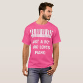 Just A Boy Who Loves Piano T-Shirt (Vorne ganz)