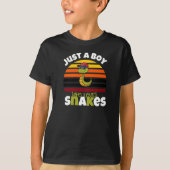 Just A Boy Who Loves Snakes T-Shirt (Vorderseite)