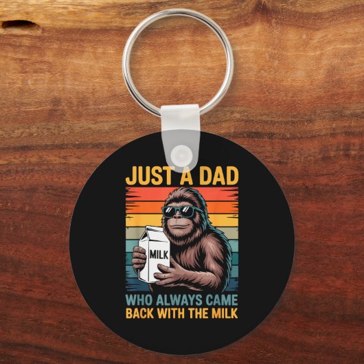 Just A Dad Who Always Came Back With The Milk Sasq Schlüsselanhänger (Vorderseite)