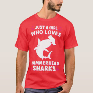 Just A Girl Who Lieben Hammerhead Sharks Event Wee T-Shirt