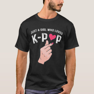 Just A Girl Who Lieben K Pop Finger Heart KPop T-Shirt