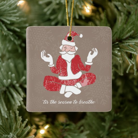 Just Breathe Yoga Santa Keramikornament (Baum)