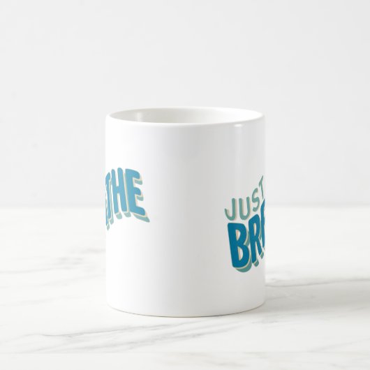 Just Breathe Zen Retro Typografie Kaffeetasse (Mittel)