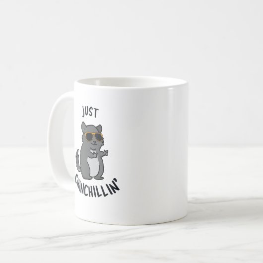 Just Chin-Chillin Funny Chinchilla Pun Kaffeetasse (Vorderseite Links)