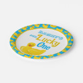 Just Ducky Lucky Einladung zum ersten Geburtstag Pappteller (Schrägansicht)