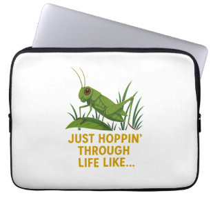 "Just Hoppin’ Funny Grasshopper Art" Laptopschutzhülle