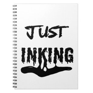Just Inking Artist Notebook – Schwarze Tinten-Typo Notizblock