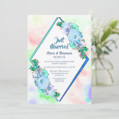 Just Married Blue Floral Hochzeitsempfang Einladung (Stehend Vorderseite)