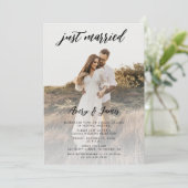 Just Married Foto Calligraphy Wedding Elopement Einladung (Stehend Vorderseite)