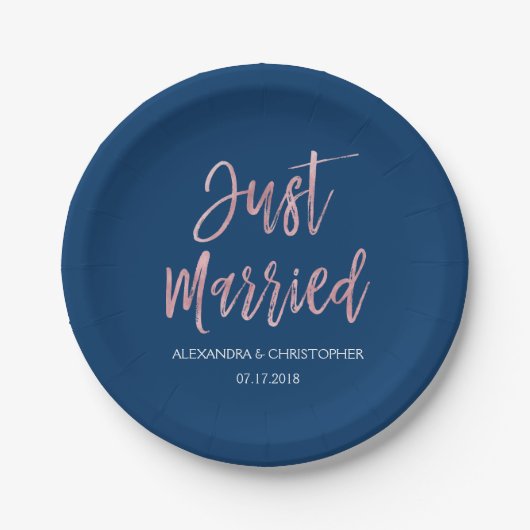 Just Married Navy Blue and Rose Gold Foil Pappteller (Vorderseite)