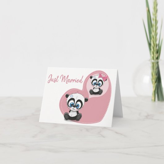 Just Married Panda Bear Pink Heart Wedding Ankündigung (Vorderseite)