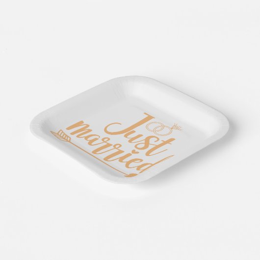 Just Married Peach Pappteller (Gewinkelt)