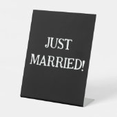 JUST MARRIED PEDESTAL SIGN SOCKELSCHILD (Vorderseite)