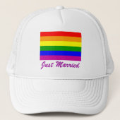Just Married Rainbow Pride Truckerkappe (Vorderseite)