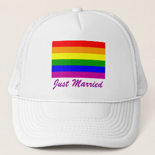 Just Married Rainbow Pride Truckerkappe