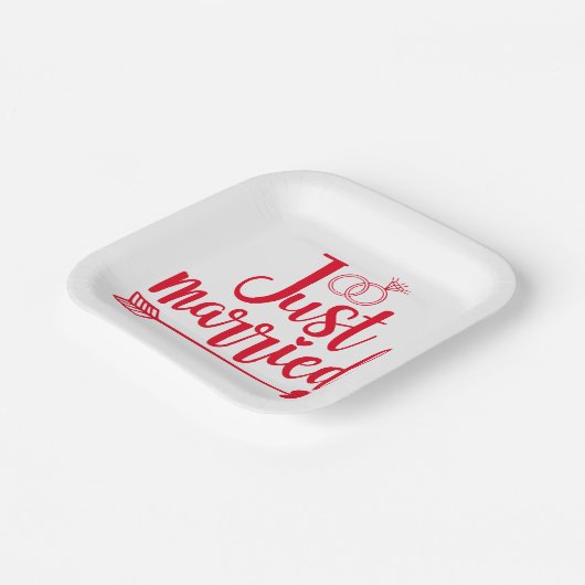 Just Married Red Pappteller (Gewinkelt)