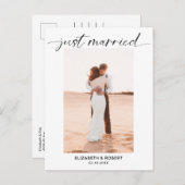Just Married Script Foto Minimalistisch Elegante C Ankündigungspostkarte (Vorne/Hinten)
