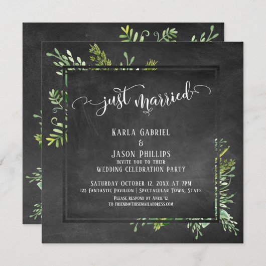 Just Married Script Greenery Bouquet auf Chalkboar Einladung (Vorne/Hinten)